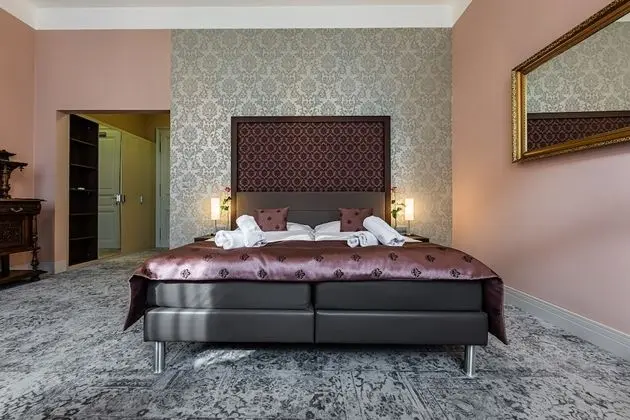 Executive Tek Büyük veya İki Ayrı Yataklı Oda