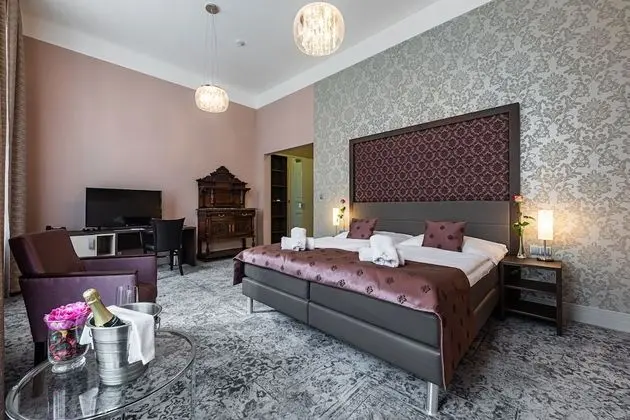 Executive Tek Büyük veya İki Ayrı Yataklı Oda