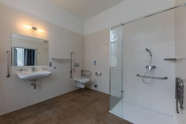 Tek Büyük veya İki Ayrı Yataklı Oda, Engellilere Uygun