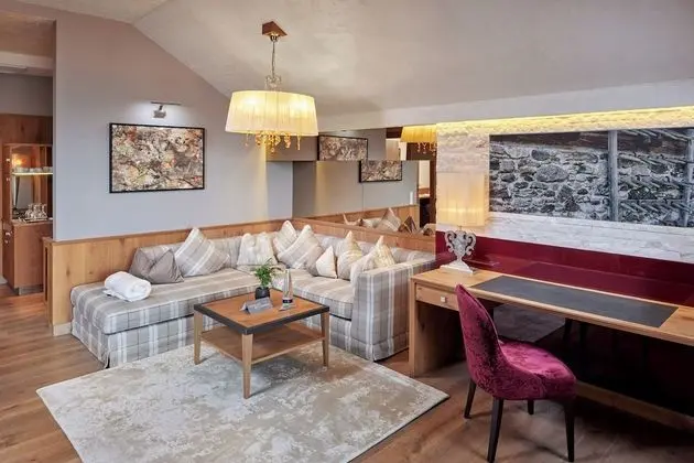 Family Süit (Bergfeuer-Suite deluxe)