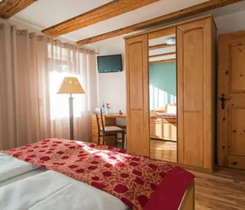 Tek Büyük Yataklı Oda