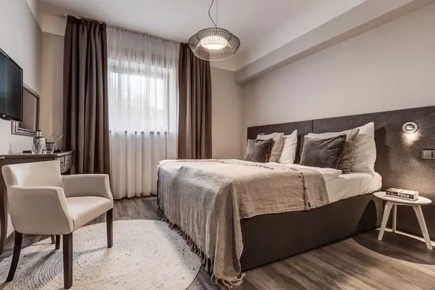 Comfort Tek Büyük Yataklı Oda