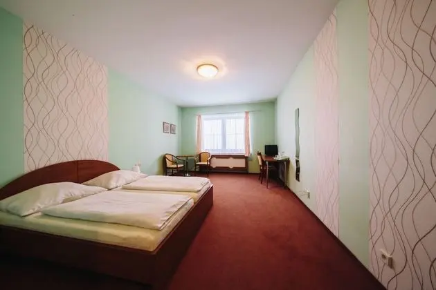 Classic Tek Büyük veya İki Ayrı Yataklı Oda