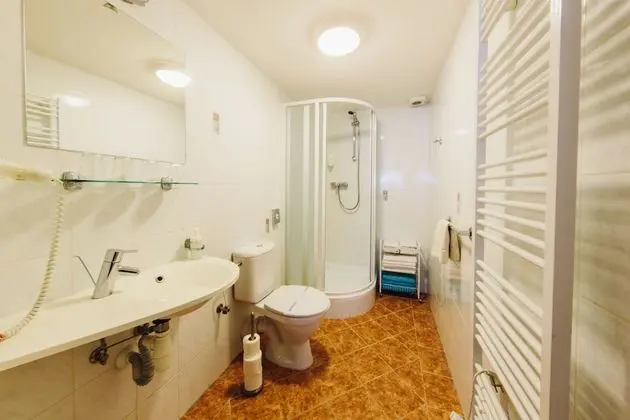 Classic Tek Büyük veya İki Ayrı Yataklı Oda