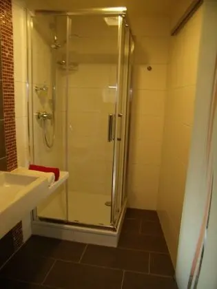 Classic Tek Büyük Yataklı Oda