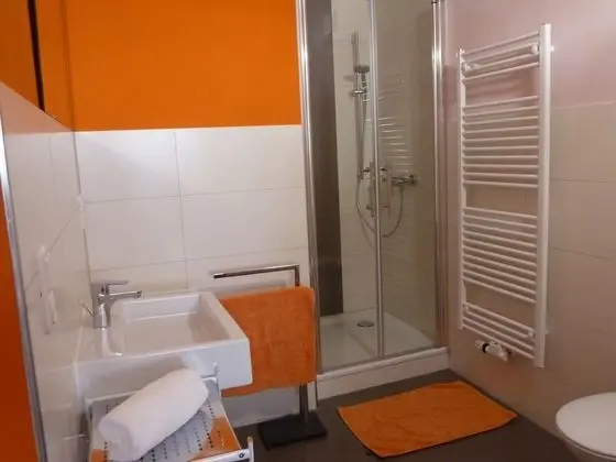 Classic Tek Büyük Yataklı Oda