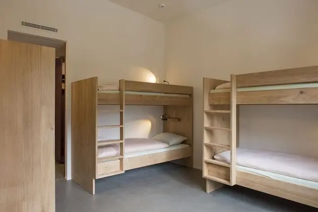 Ortak Ranzalı Oda, Ortak Banyo (1 bed in mixed 4 bed dorm)