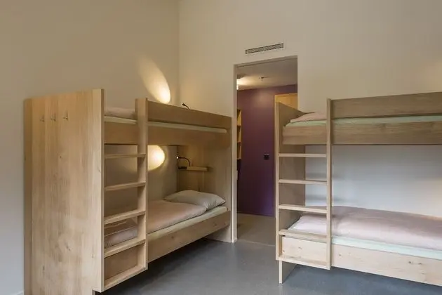 Ortak Ranzalı Oda, Ortak Banyo (1 bed in mixed 4 bed dorm)