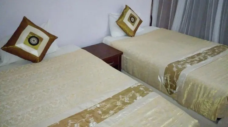 Deluxe Tek Büyük veya İki Ayrı Yataklı Oda