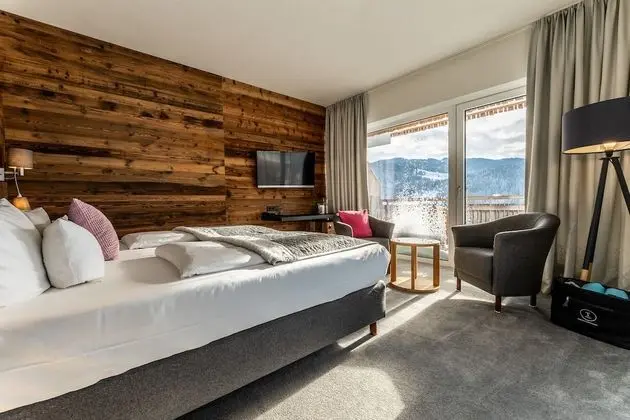 Deluxe Tek Büyük Yataklı Oda