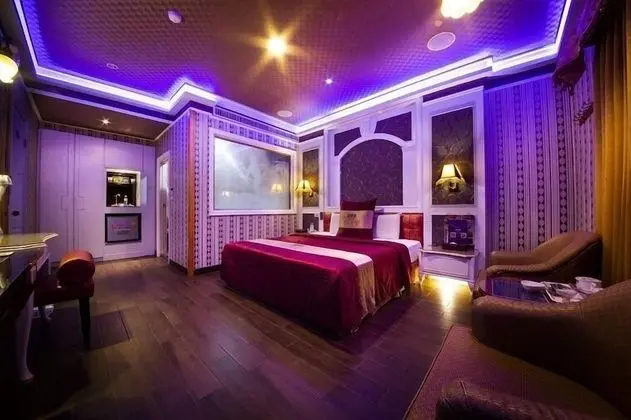 Comfort Tek Büyük Yataklı Oda