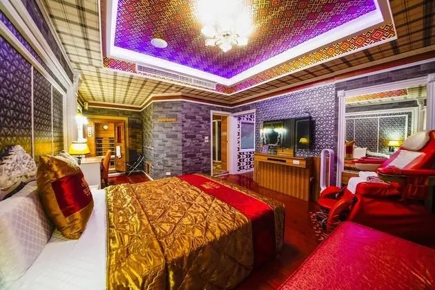 Deluxe Tek Büyük Yataklı Oda