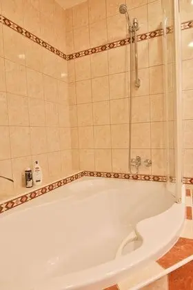 Apart Daire, Birden Çok Yatak, Şehir Manzaralı (Stepanska 24)
