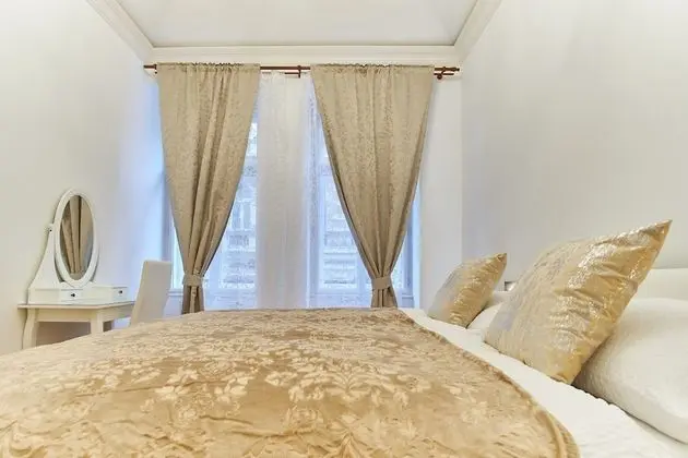 Royal Apart Daire