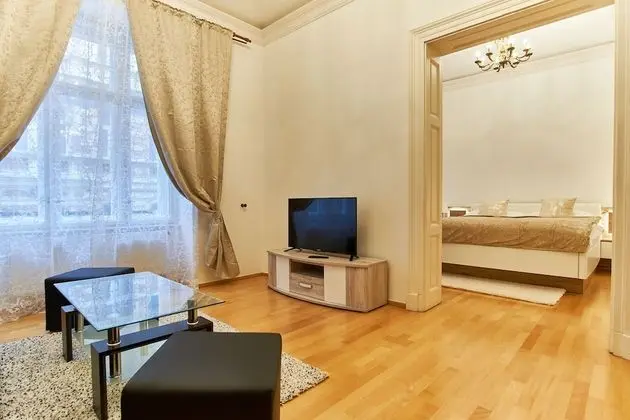 Royal Apart Daire