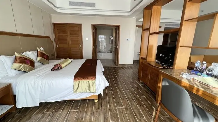 Premium Süit (business suite main building)