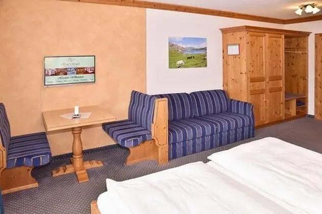 Tek Büyük Yataklı Oda, Balkon