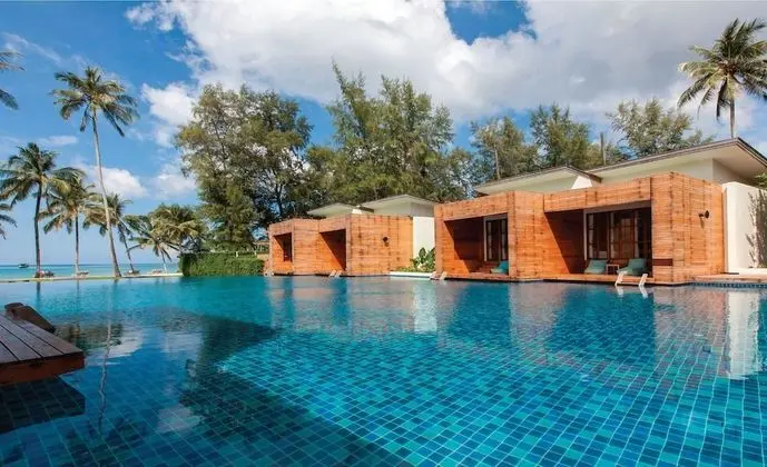 Pool Access Villa