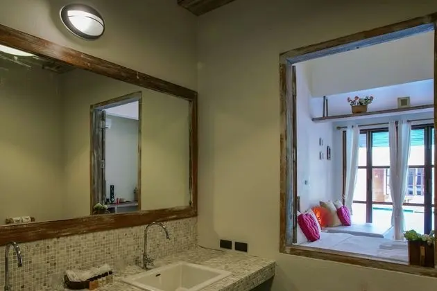 Pool Access Villa