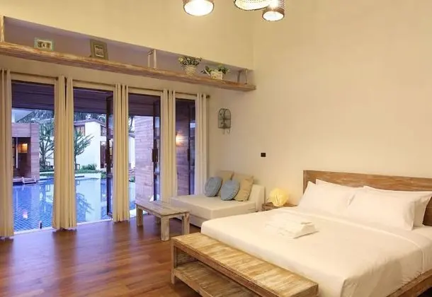 Pool Access Villa - Not Sea View