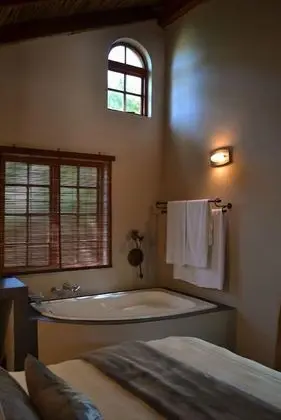 Honeymoon Süit, Sigara İçilmez (1)