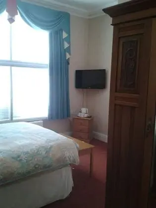 Deluxe Tek Büyük Yataklı Oda (Shower)