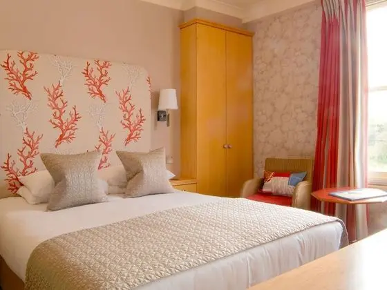 Darfield House Twin/Double Room