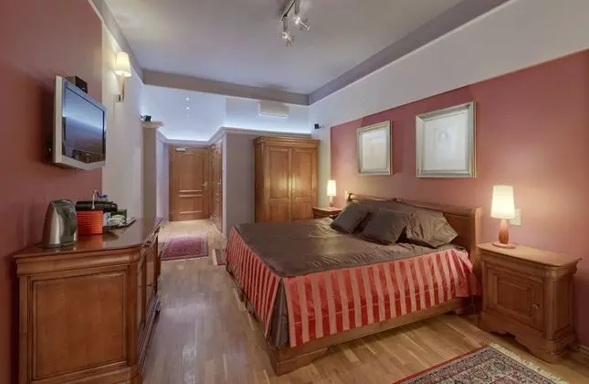 Deluxe Tek Büyük veya İki Ayrı Yataklı Oda