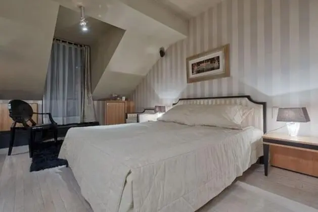 Standard Tek Büyük Yataklı Oda