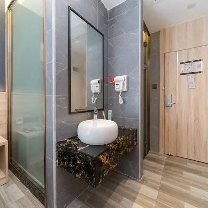 Deluxe Tek Büyük Yataklı Oda, Sigara İçilmez