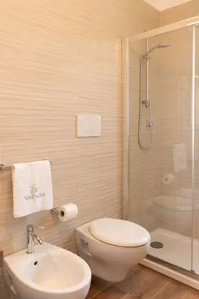 Tek Büyük Yataklı Oda (Batosta)