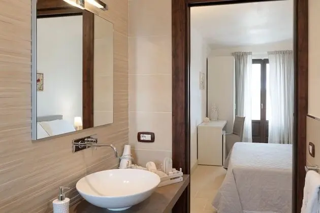 Tek Büyük Yataklı Oda (Dubovina)