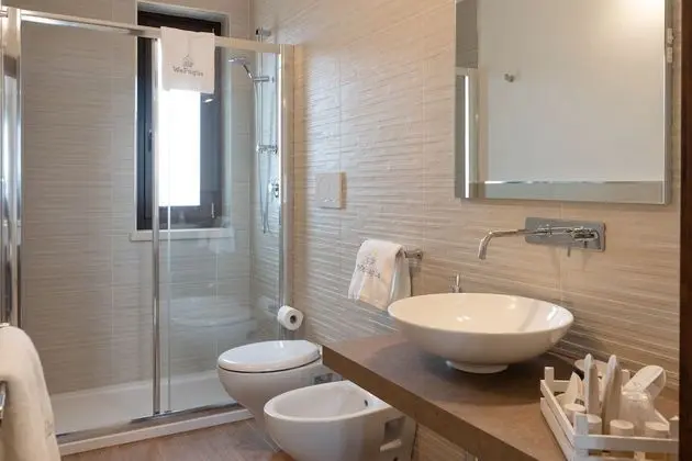 Tek Büyük Yataklı Oda (Dubovina)