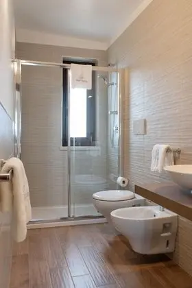 Tek Büyük Yataklı Oda (Samira)