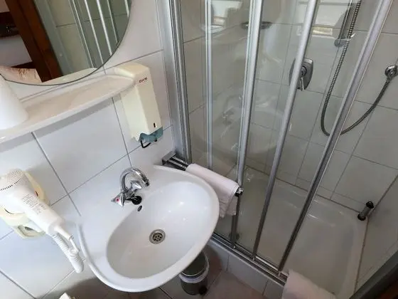 Tek Kişilik Oda