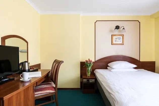 Economy Tek Büyük Yataklı Oda