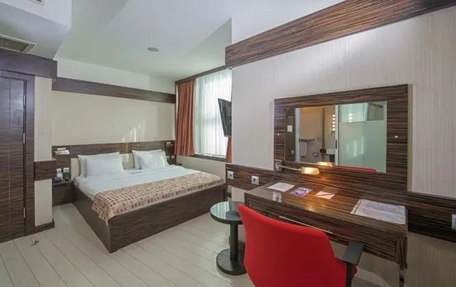 Standart Oda, Şehir Manzaralı