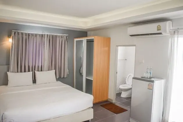 Standard Tek Büyük Yataklı Oda