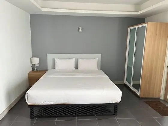 Standard Tek Büyük Yataklı Oda