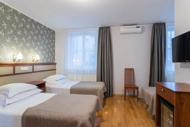 Tek Büyük veya İki Ayrı Yataklı Oda