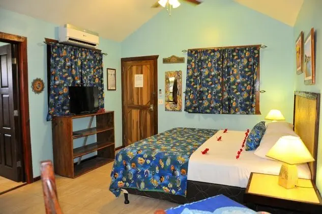 Honeymoon Bungalov, 1 En Büyük (King) Boy Yatak