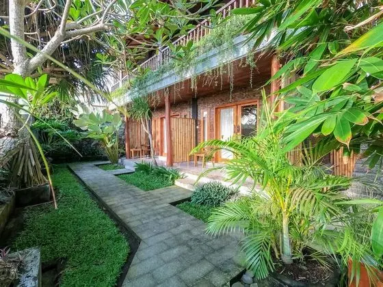 Deluxe Tek Büyük veya İki Ayrı Yataklı Oda, Özel Banyo, Kısmi Deniz Manzarası