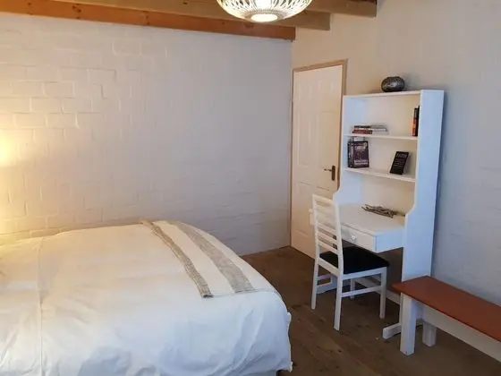 Deluxe Oda, 1 Büyük (Queen) Boy Yatak, Özel Banyo, Zemin Kat