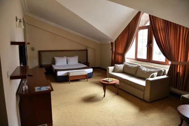 Suite, Dağ Manzaralı, Dekoratif Şömineli & Jakuzili