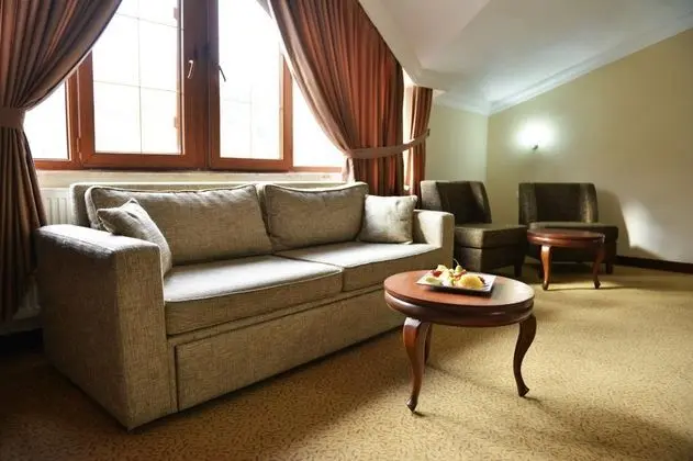 Suite, Dağ Manzaralı, Dekoratif Şömineli & Jakuzili