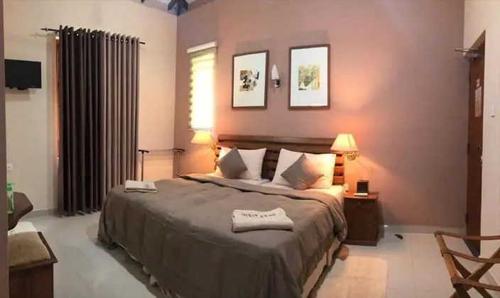 Deluxe Tek Büyük Yataklı Oda