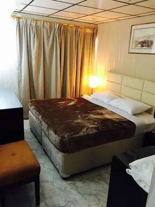 Tek Büyük Yataklı Oda