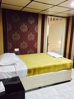 Üç Kişilik Oda