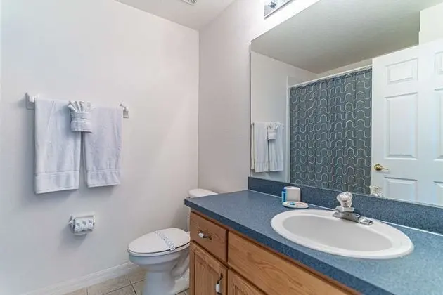 Ev (727 West Haven)