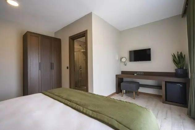 Standart Oda, Bahçe Manzaralı, Balkonlu